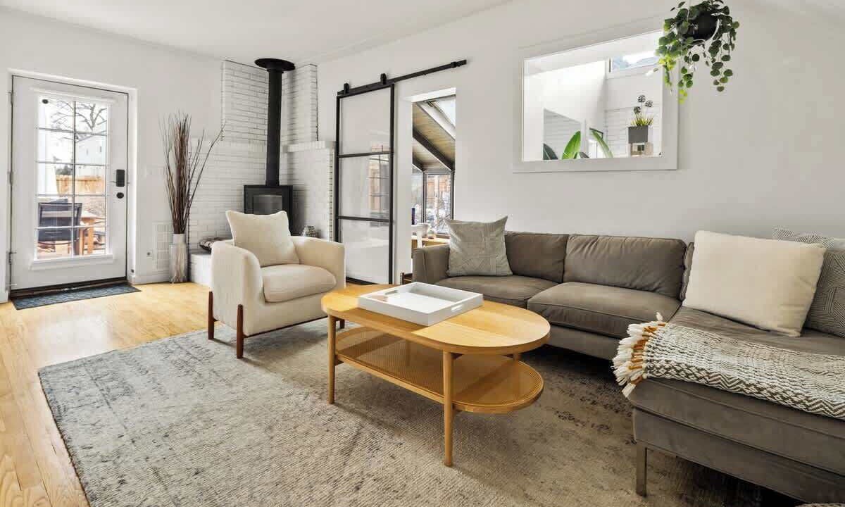 Photo of Livingroom in Berkeley