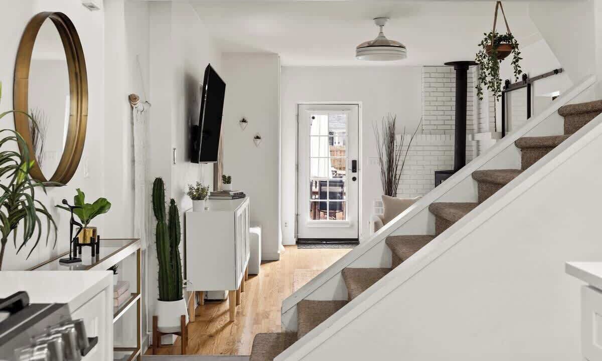 Photo of Livingroom in Berkeley