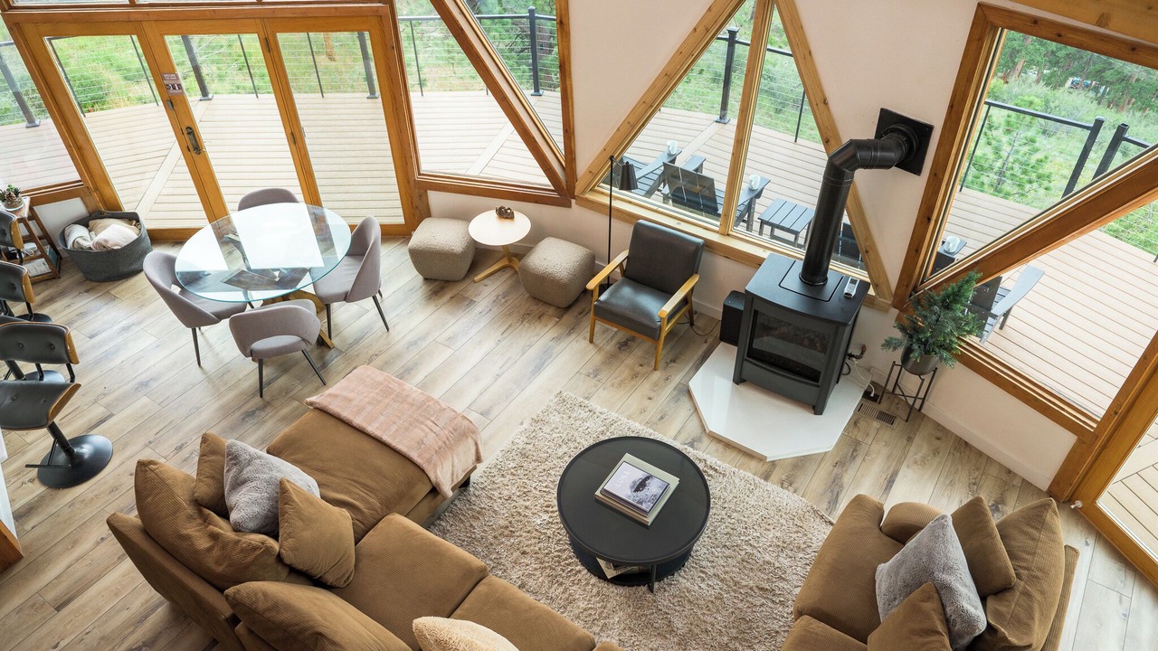 Photo of Livingroom in Idaho Springs