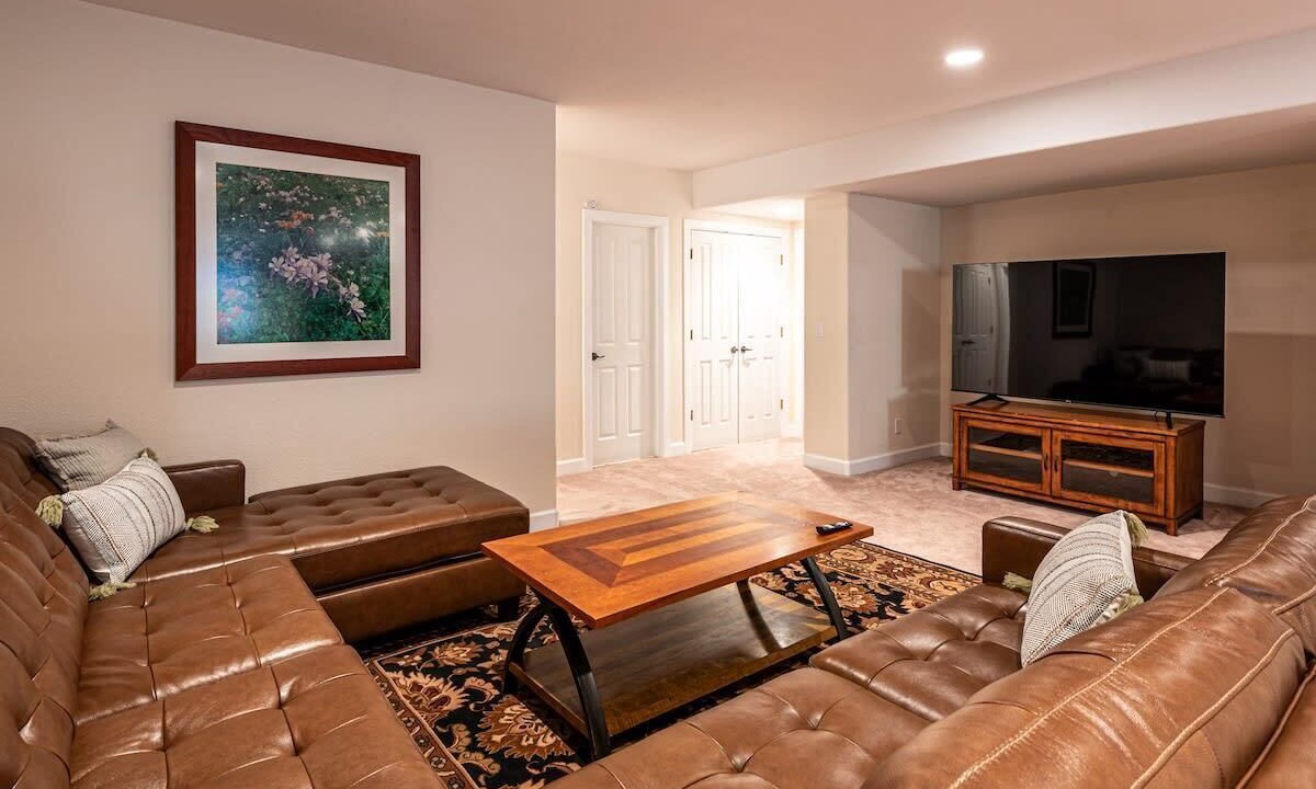 Photo of Livingroom in Arapahoe Ridge