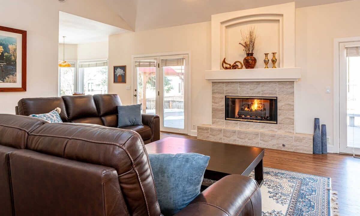 Photo of Livingroom in Arapahoe Ridge