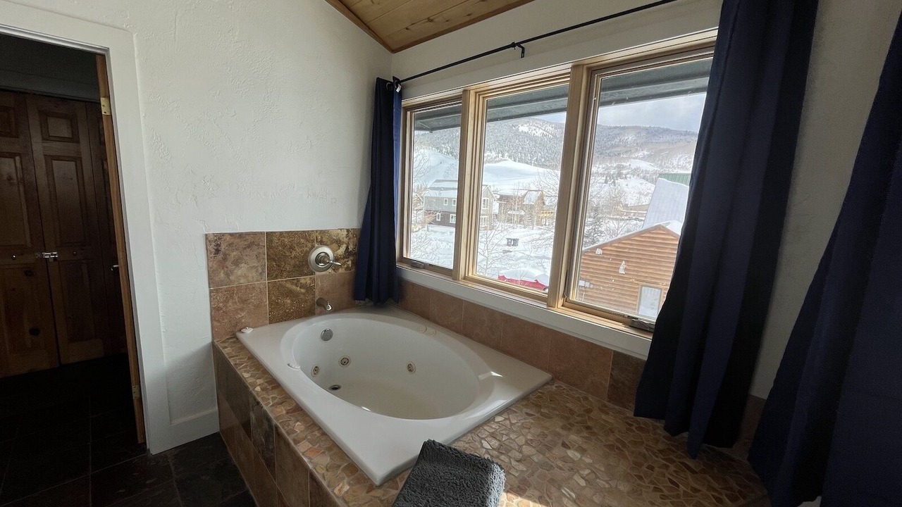 Photo of Bathroom in Crested Butte South
