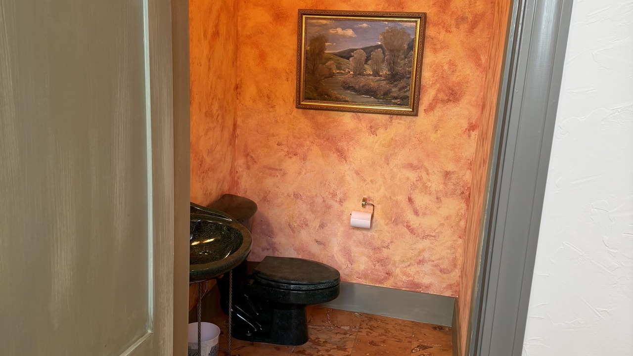 Photo of Bedroom in Broadmoor