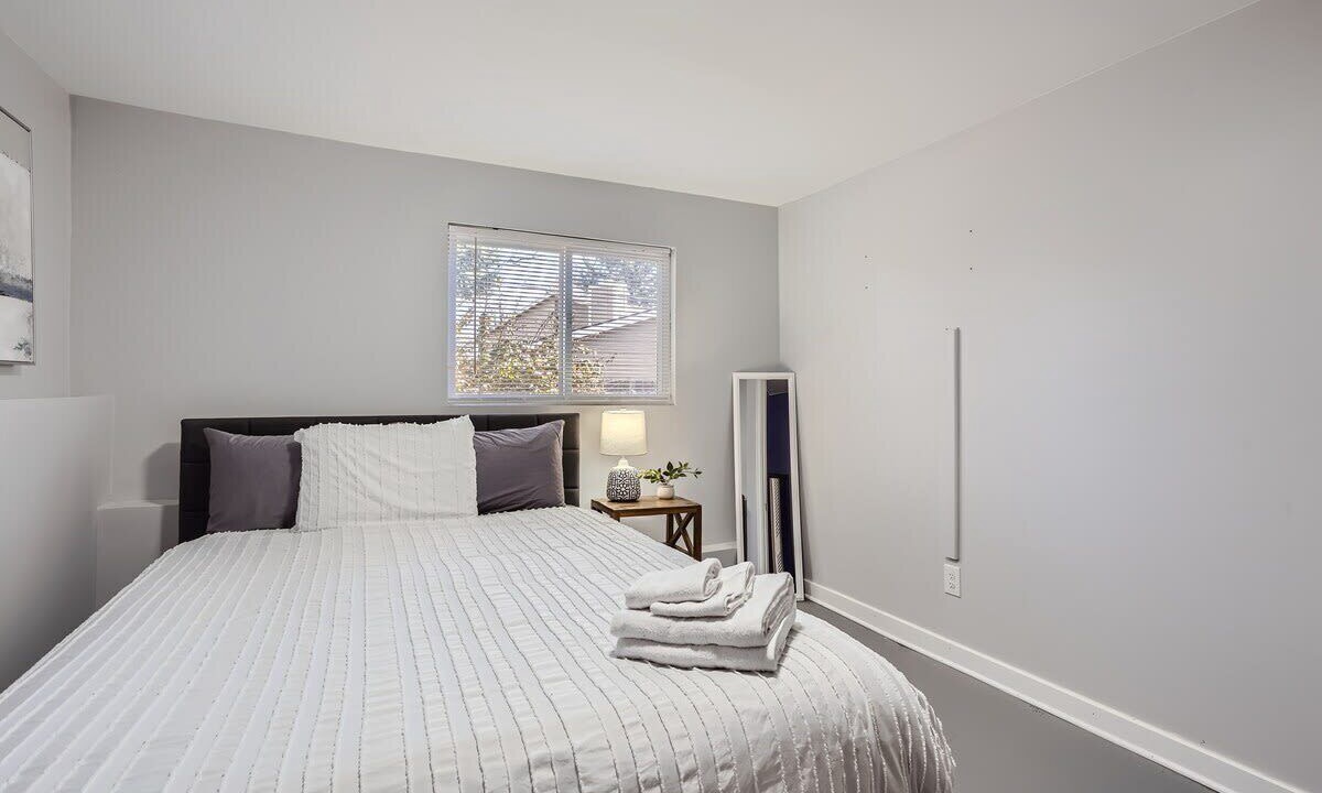Photo of Bedroom in Scenic Heights