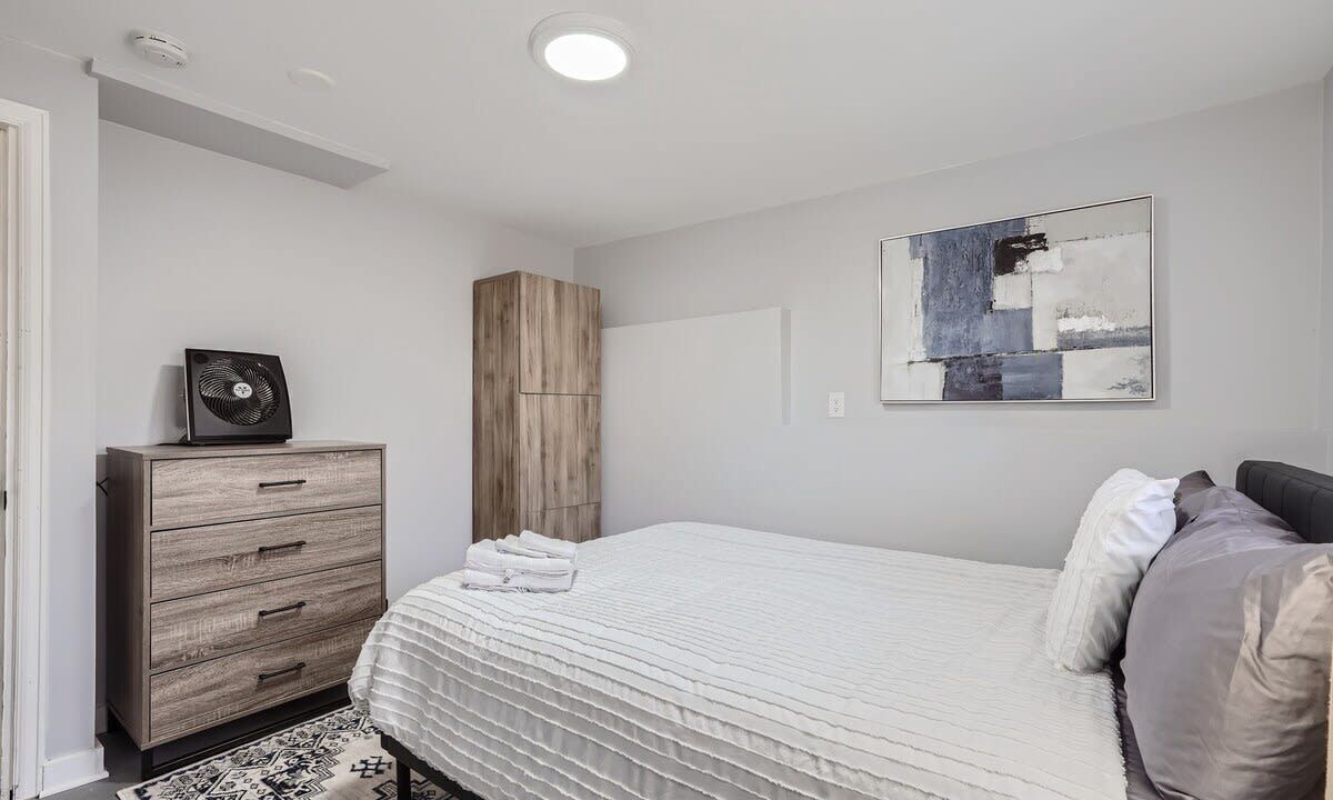 Photo of Bedroom in Scenic Heights