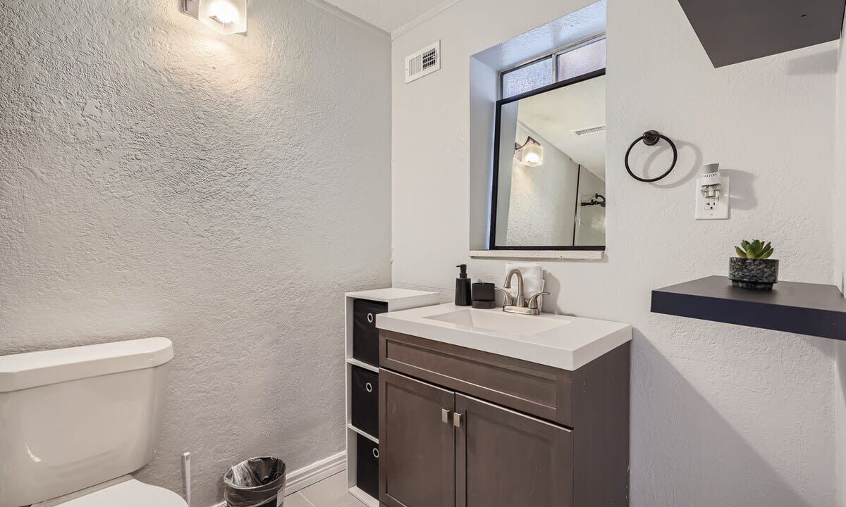 Photo of Bathroom in Scenic Heights