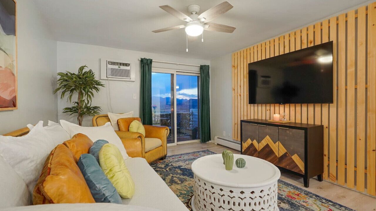 Photo of Livingroom in Golden