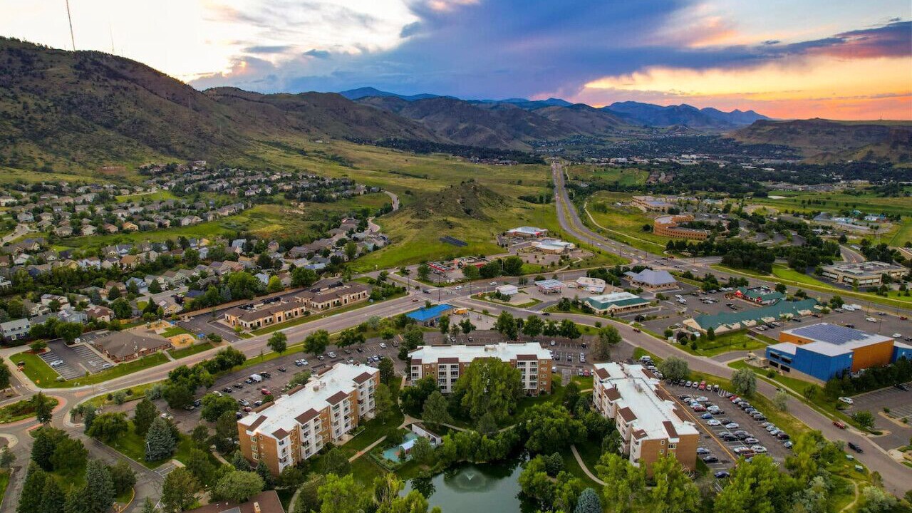 Photo of Outdoor in Golden