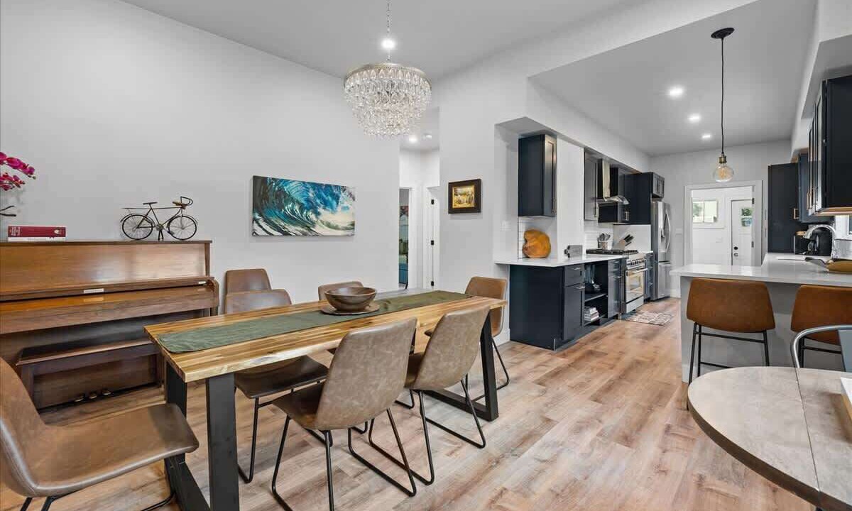 Photo of Livingroom in Eagle
