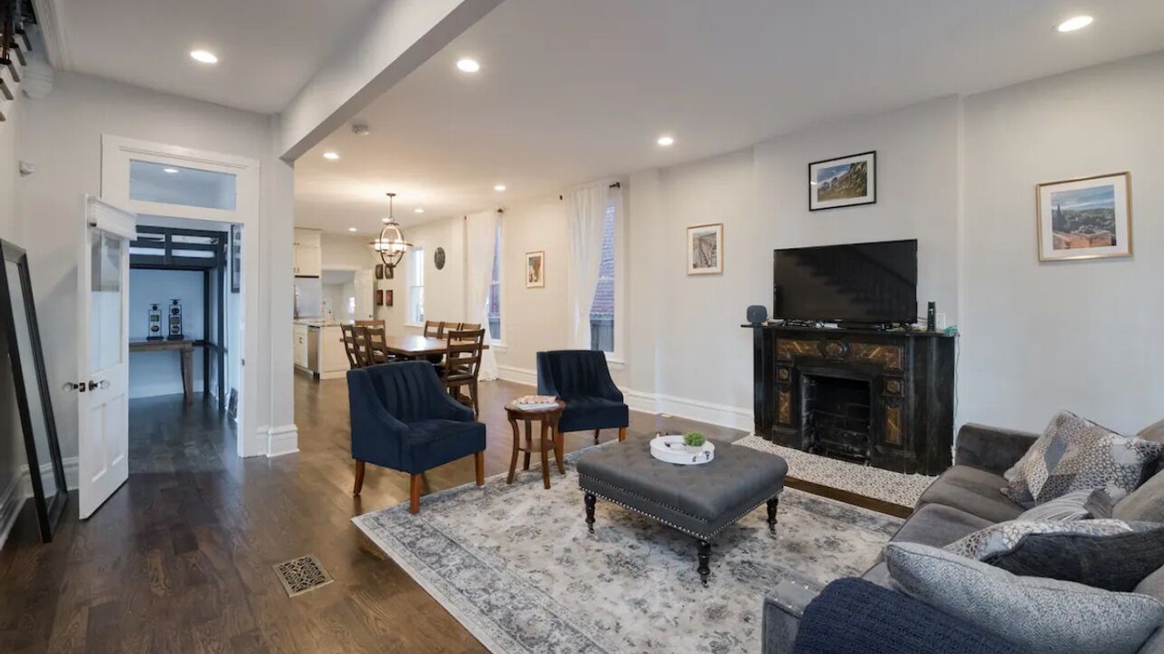 Photo of Livingroom in Ballpark