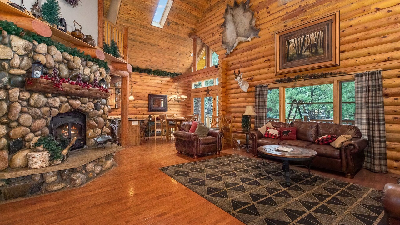 Photo of Livingroom in Carriage Hills