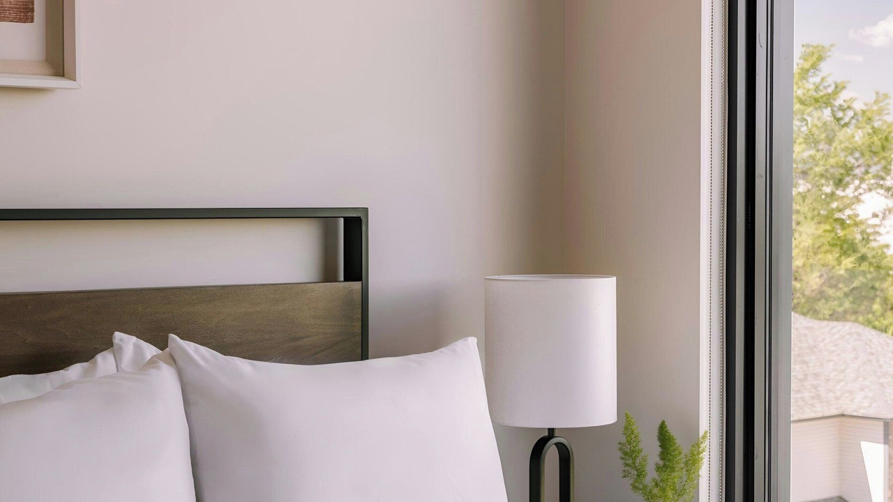 Photo of Bedroom in Jefferson Park
