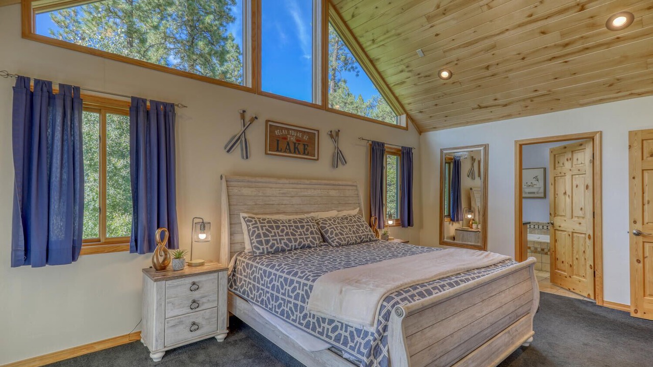 Photo of Bedroom in Bayfield