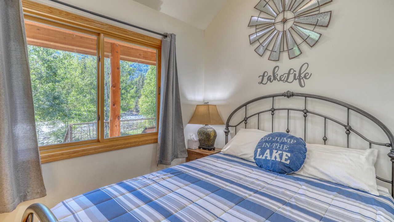 Photo of Bedroom in Bayfield