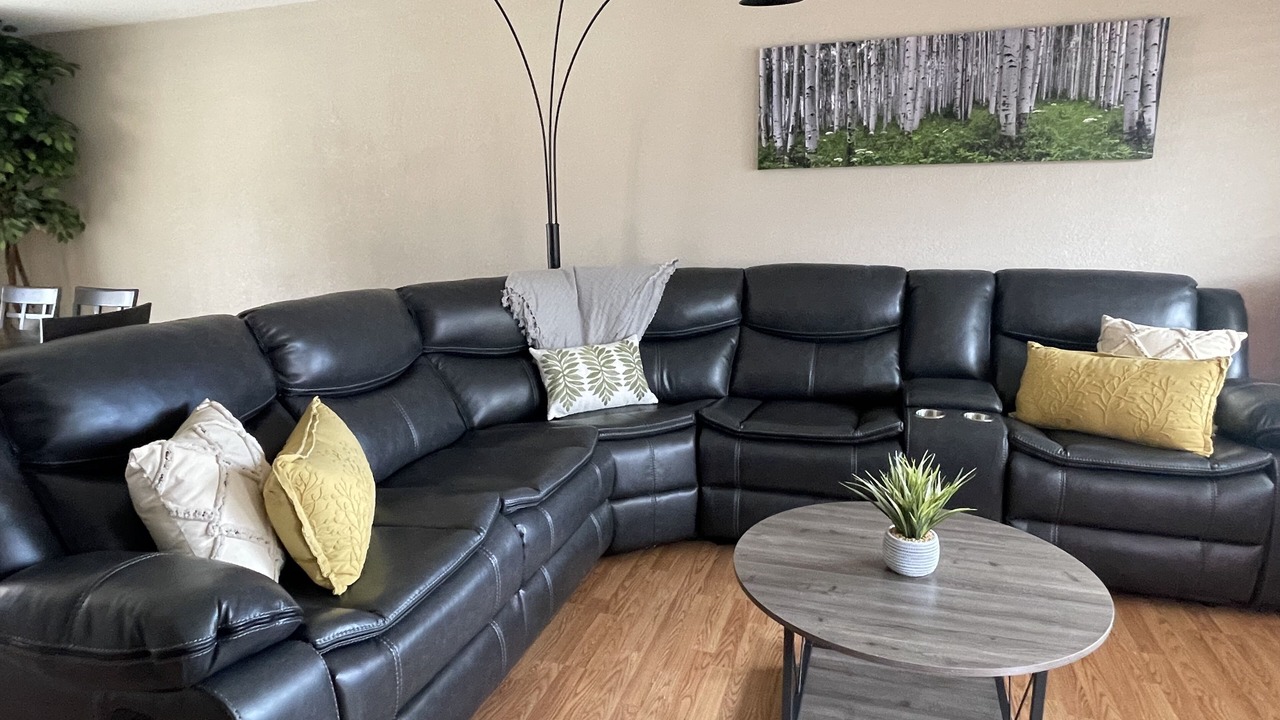 Photo of Livingroom in Arvada Plaza Area