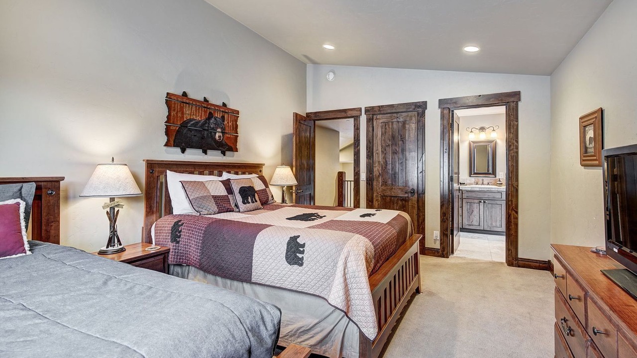 Photo of Bedroom in Blue River