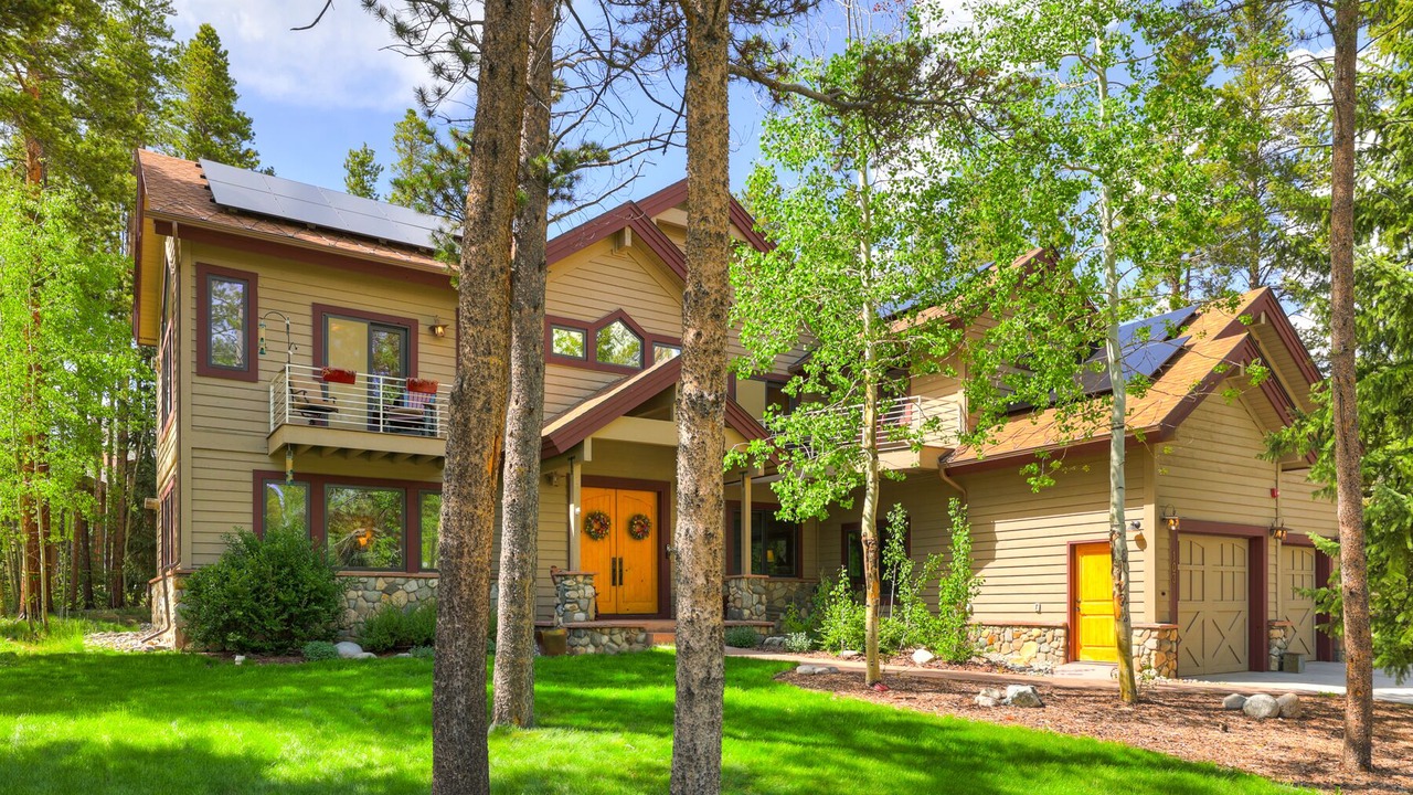 Photo of Outdoor in Christie Heights