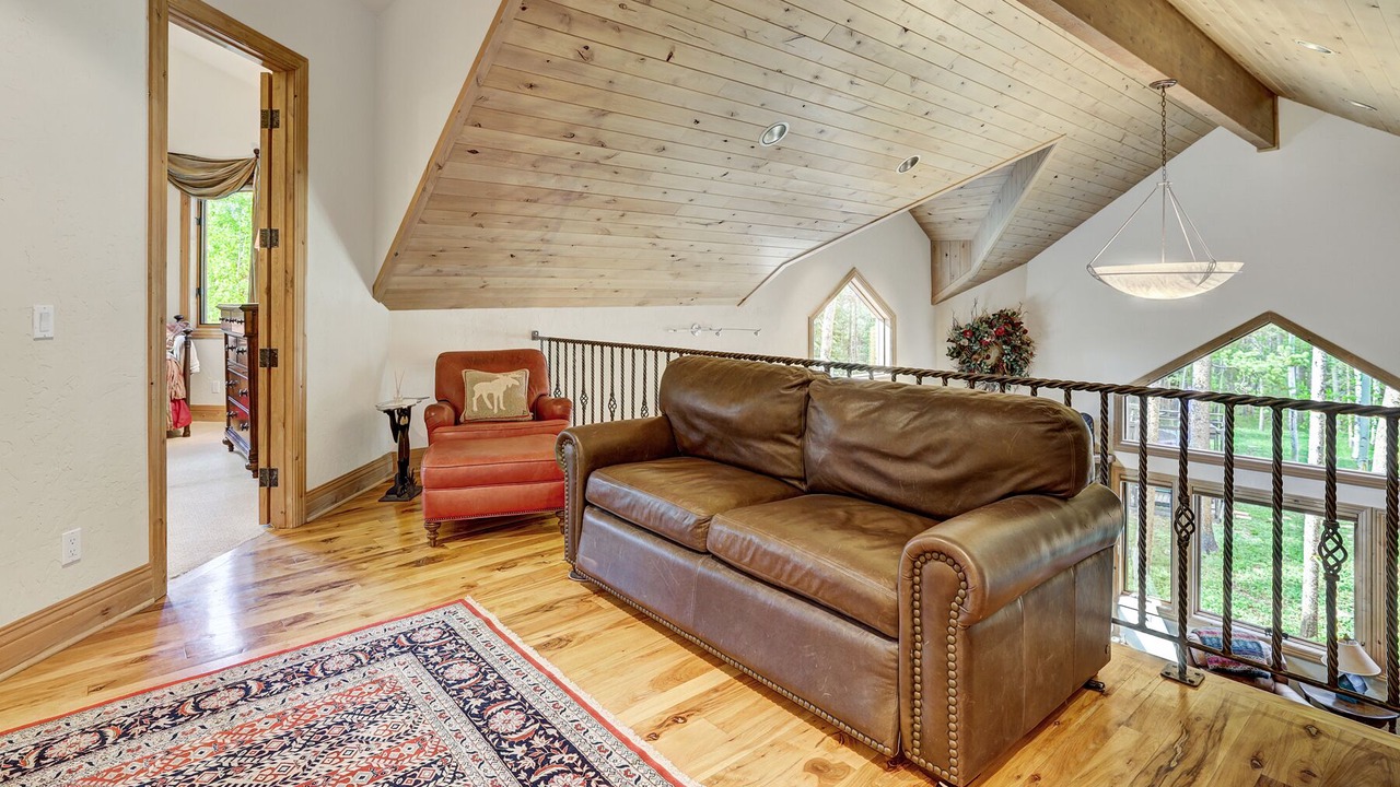 Photo of Livingroom in Christie Heights