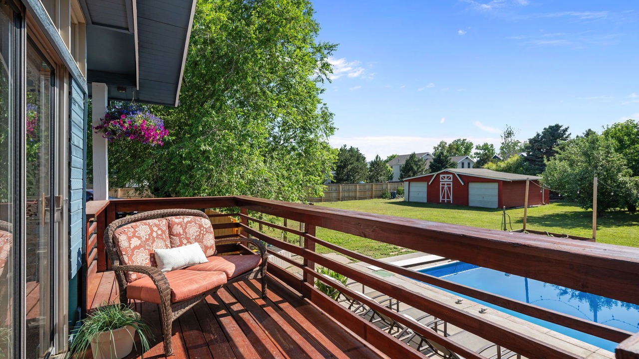 Photo of Outdoor in Golden
