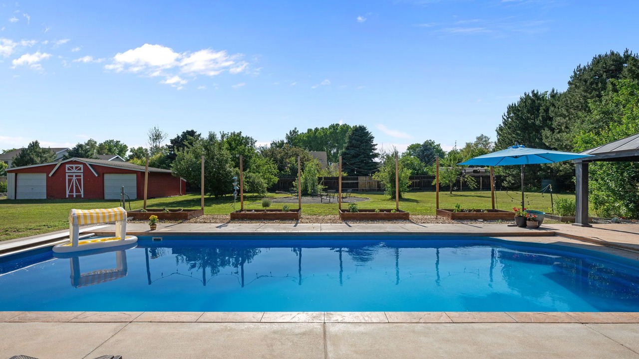 Photo of Outdoor in Golden