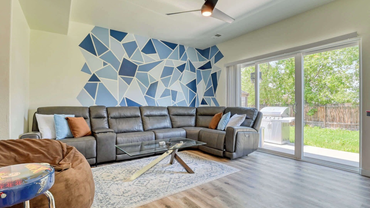 Photo of Livingroom in Security-Widefield