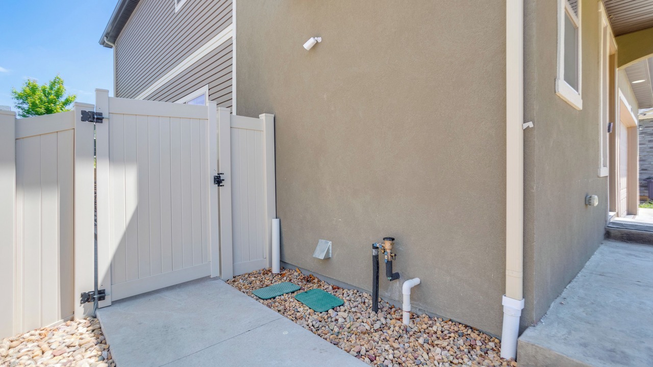 Photo of Outdoor in Gateway