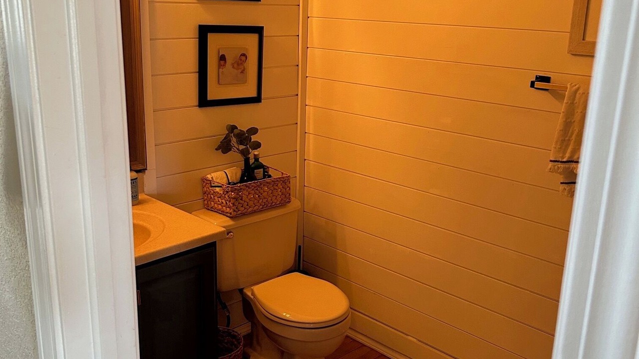 Photo of Bathroom in Gleneagle