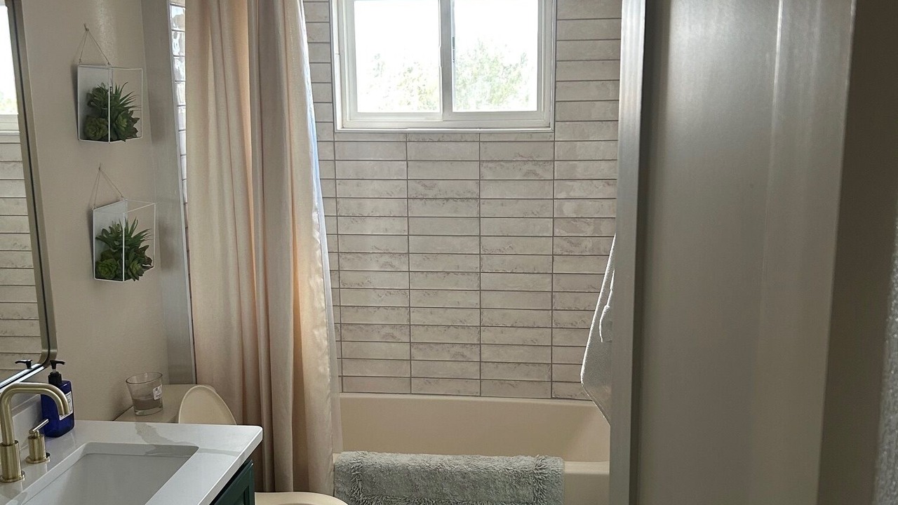 Photo of Bathroom in Gleneagle