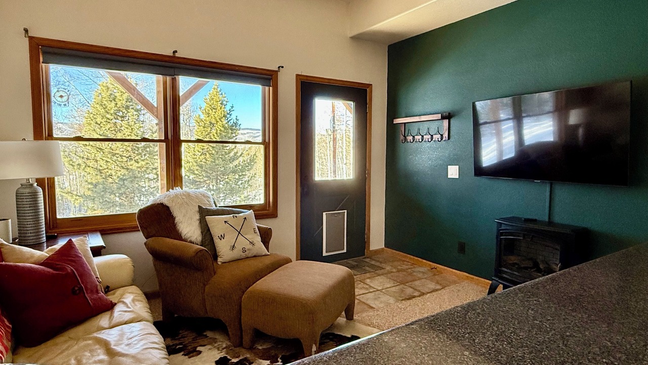 Photo of Livingroom in Grand View Highlands