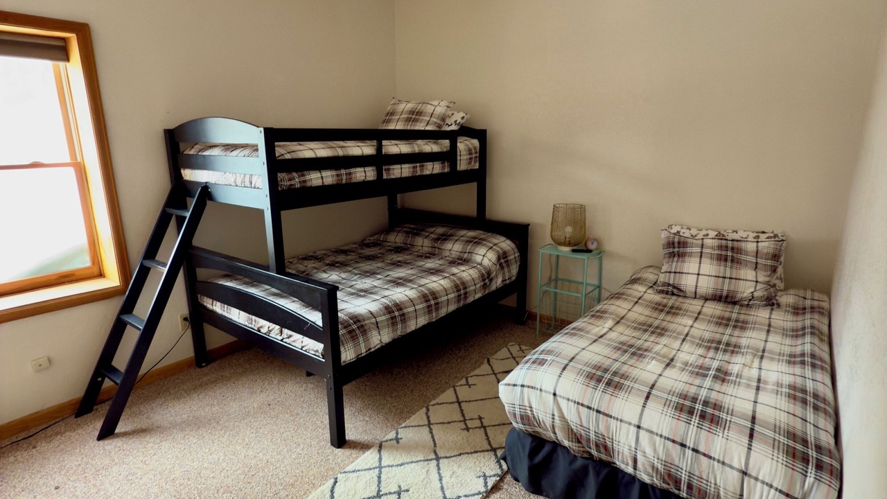 Photo of Bedroom in Grand View Highlands