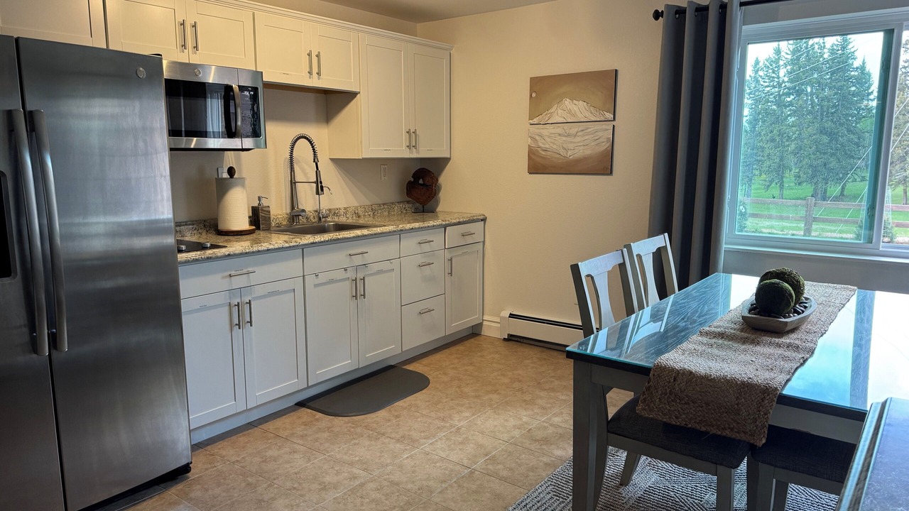 Photo of Kitchen in Divide