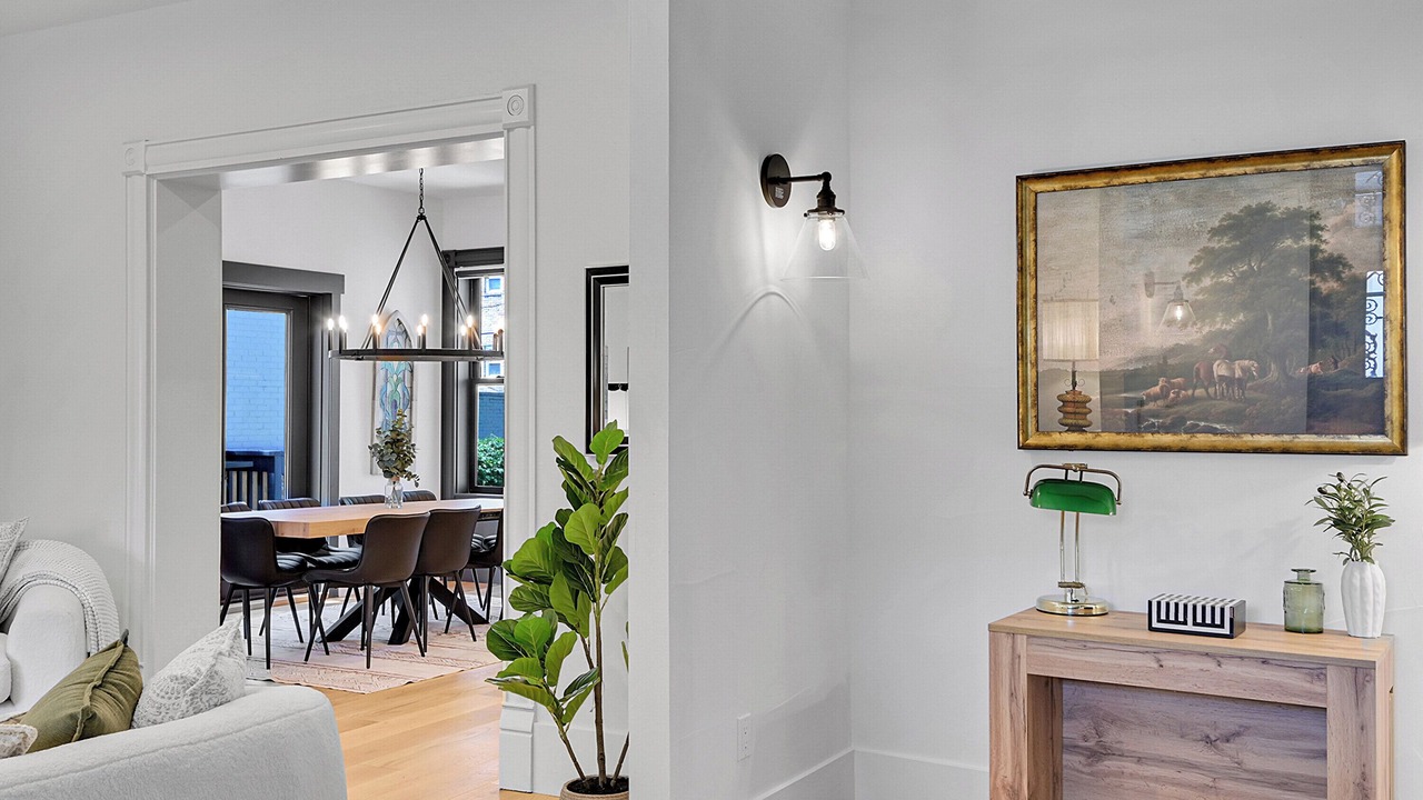 Photo of Livingroom in Capitol Hill