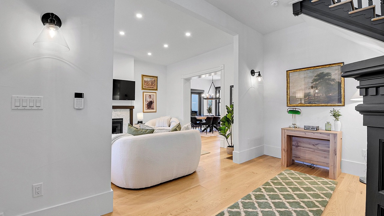 Photo of Livingroom in Capitol Hill