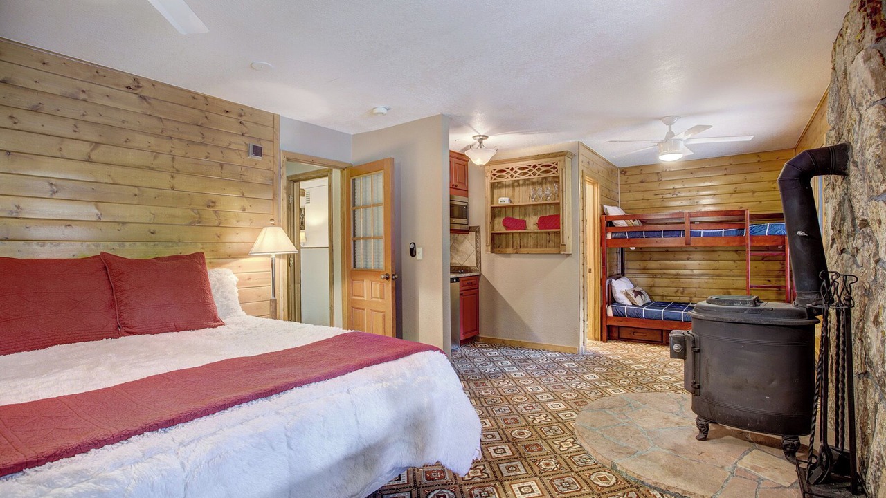 Photo of Bedroom in Blue River