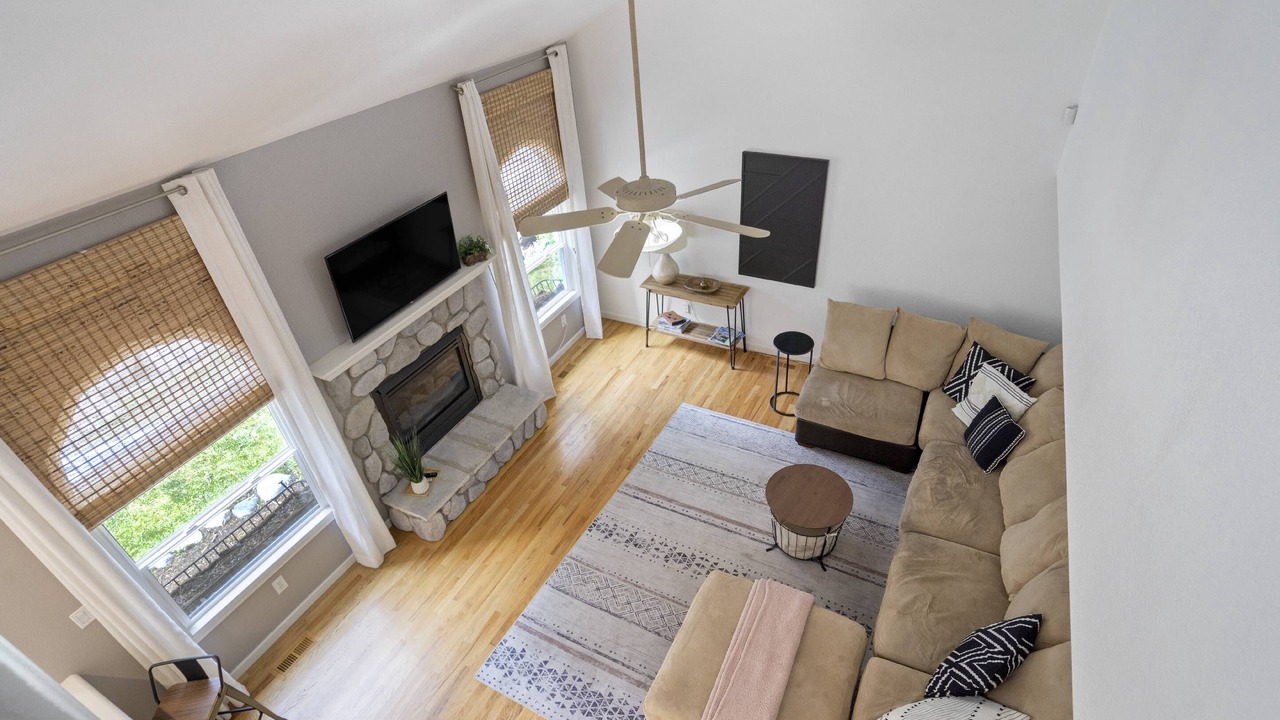 Photo of Livingroom in Skyway
