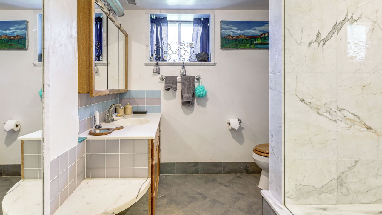 Photo of Bathroom in Carbondale