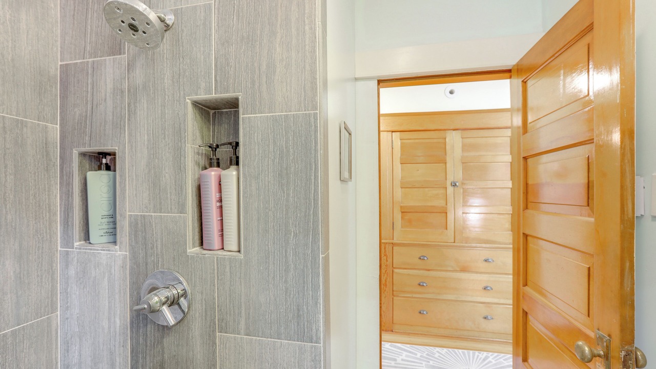 Photo of Bathroom in City Park