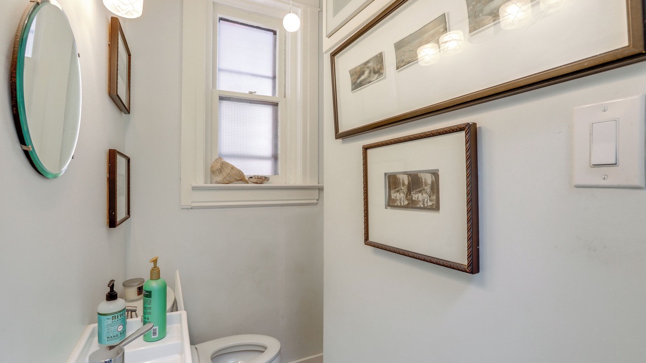 Photo of Bathroom in City Park