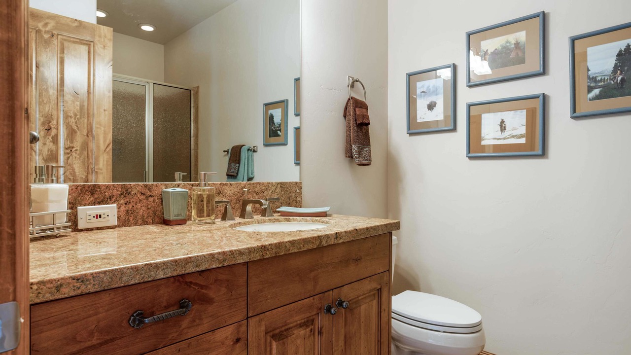 Photo of Bathroom in Highland Meadows