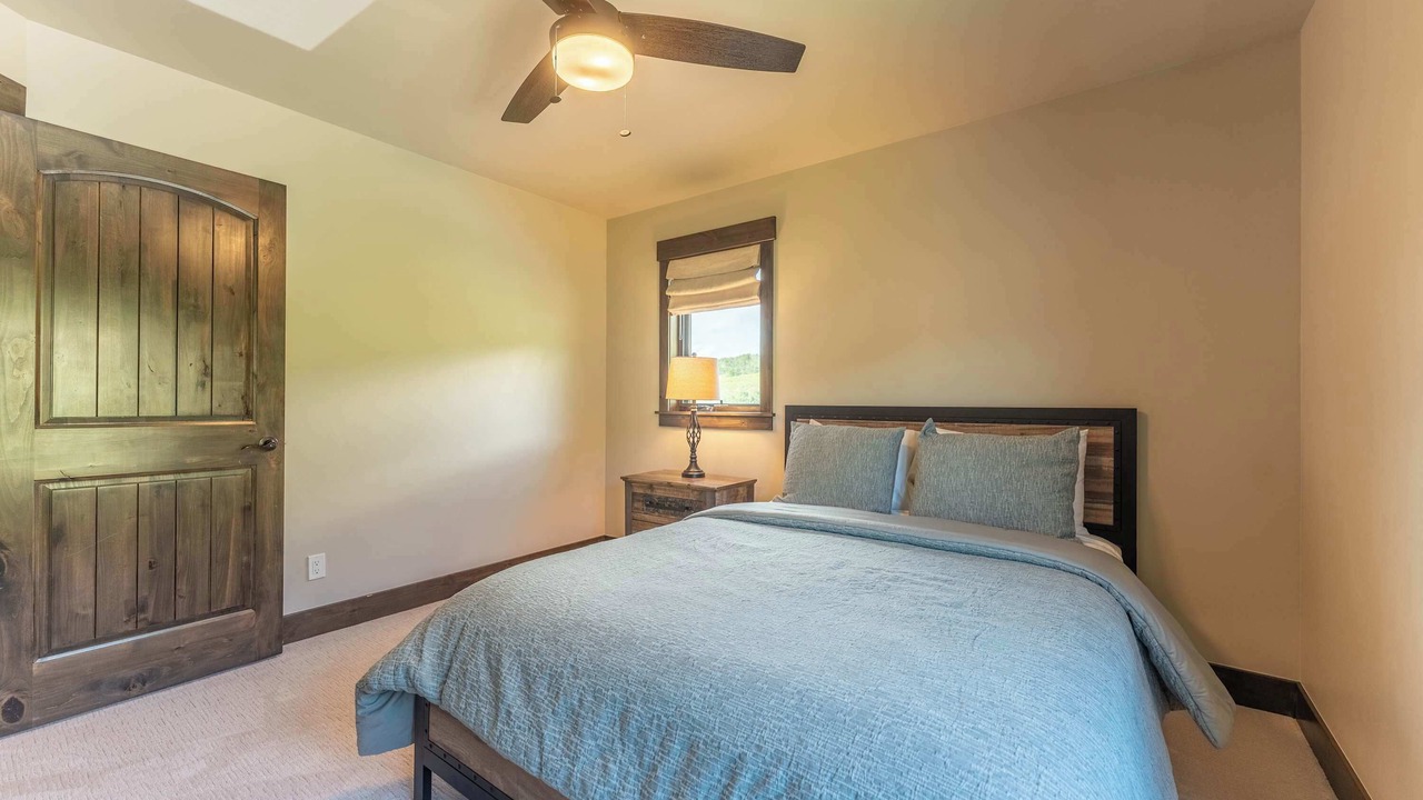 Photo of Bedroom in Crested Butte South