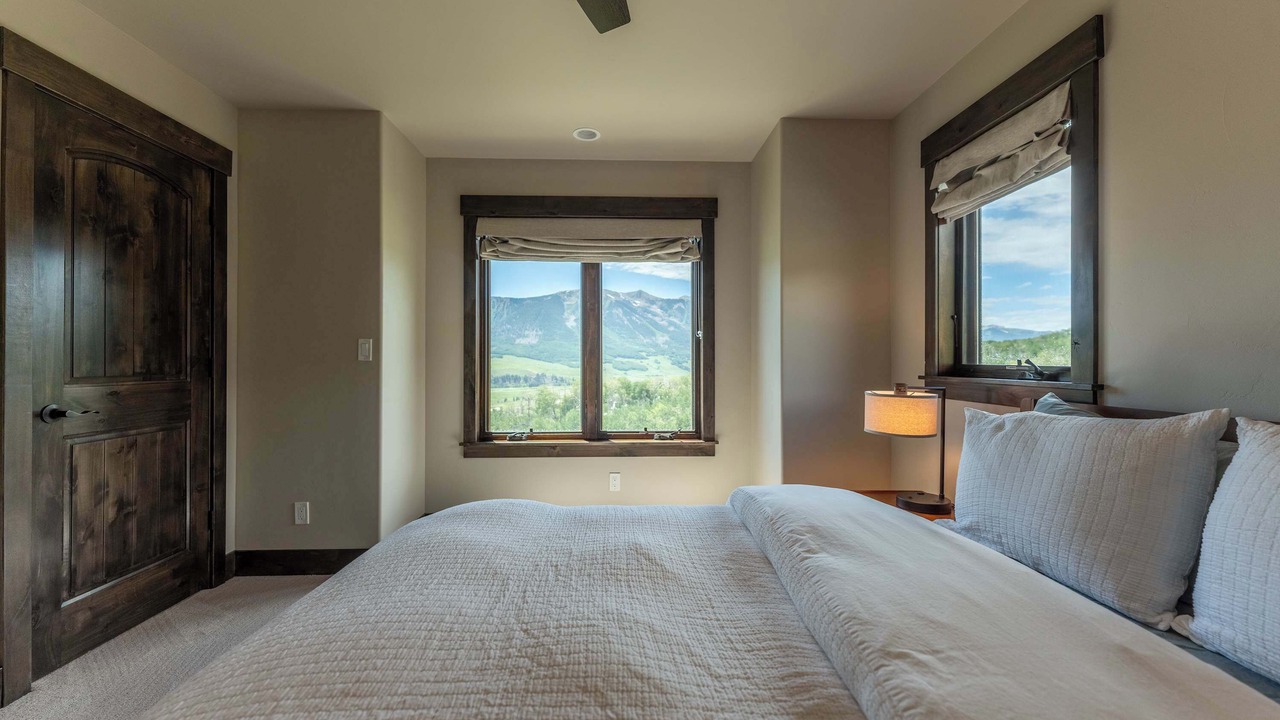 Photo of Bedroom in Crested Butte South