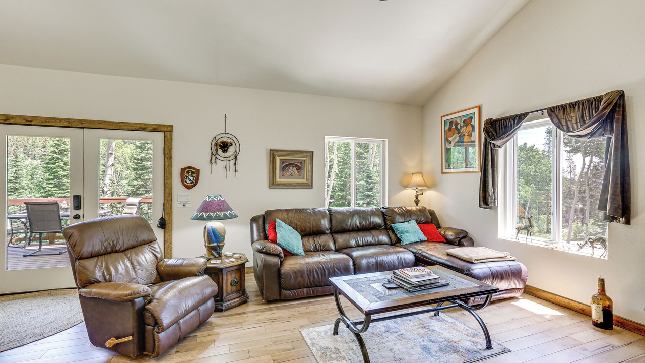 Photo of Livingroom in Garfield