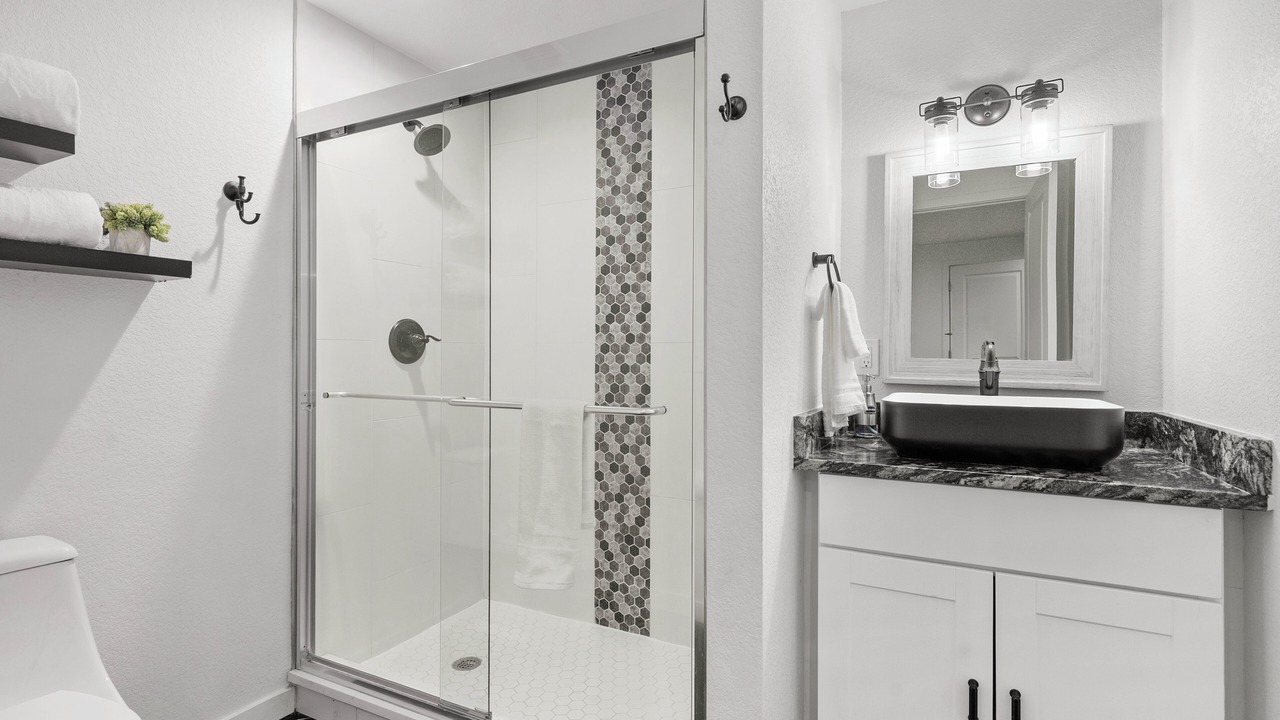 Photo of Bathroom in Commerce City