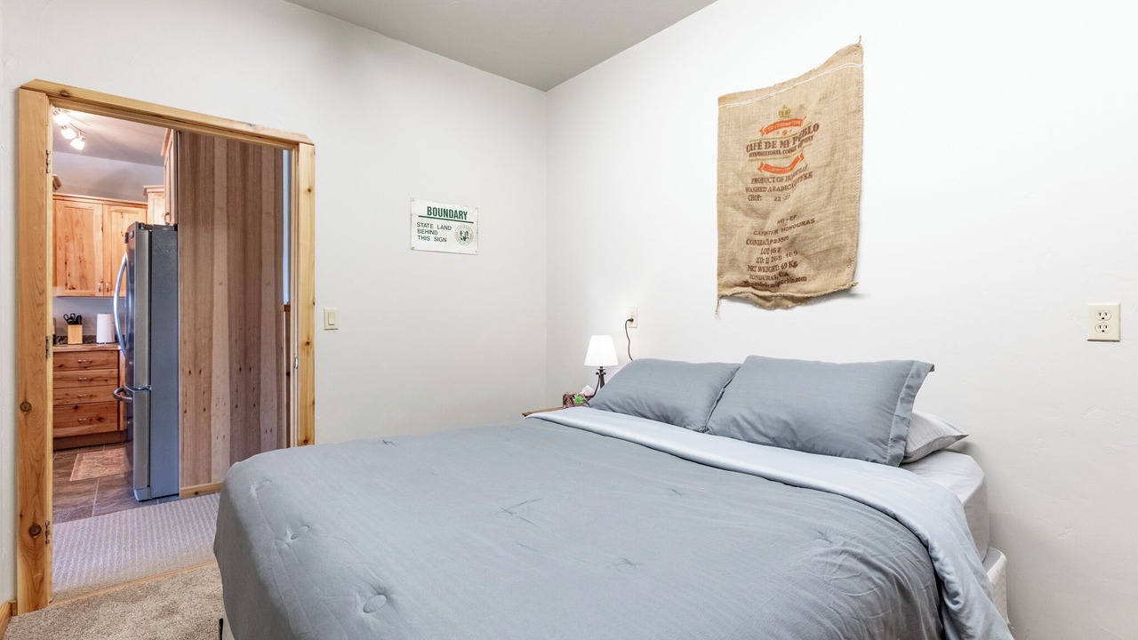 Photo of Bedroom in Villa Grove