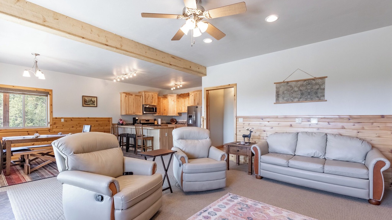 Photo of Livingroom in Villa Grove