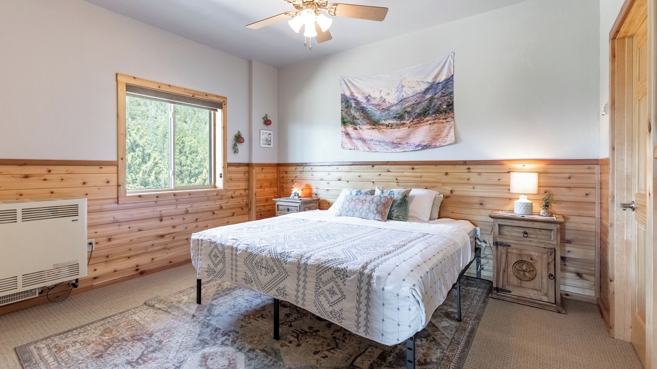 Photo of Bedroom in Villa Grove