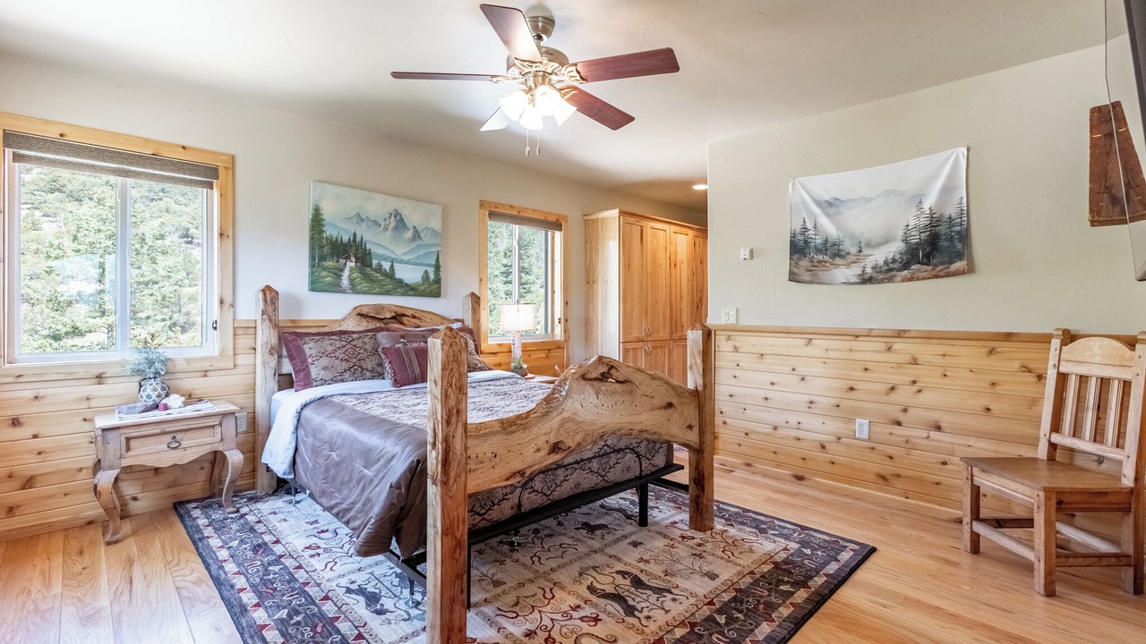 Photo of Bedroom in Villa Grove