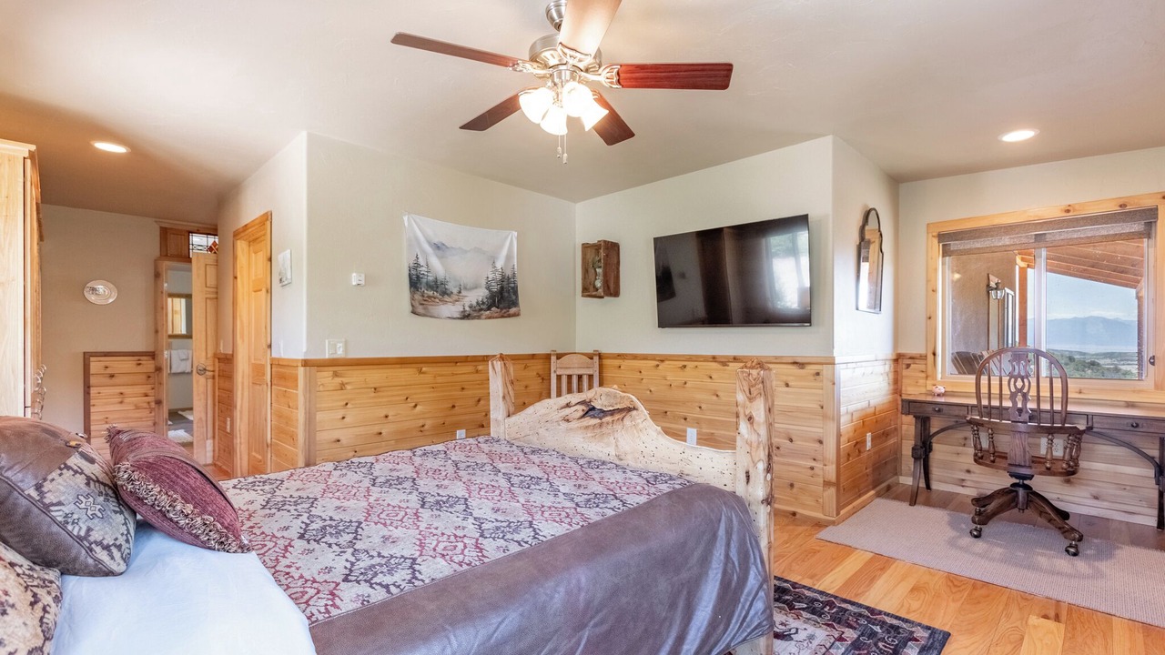 Photo of Bedroom in Villa Grove
