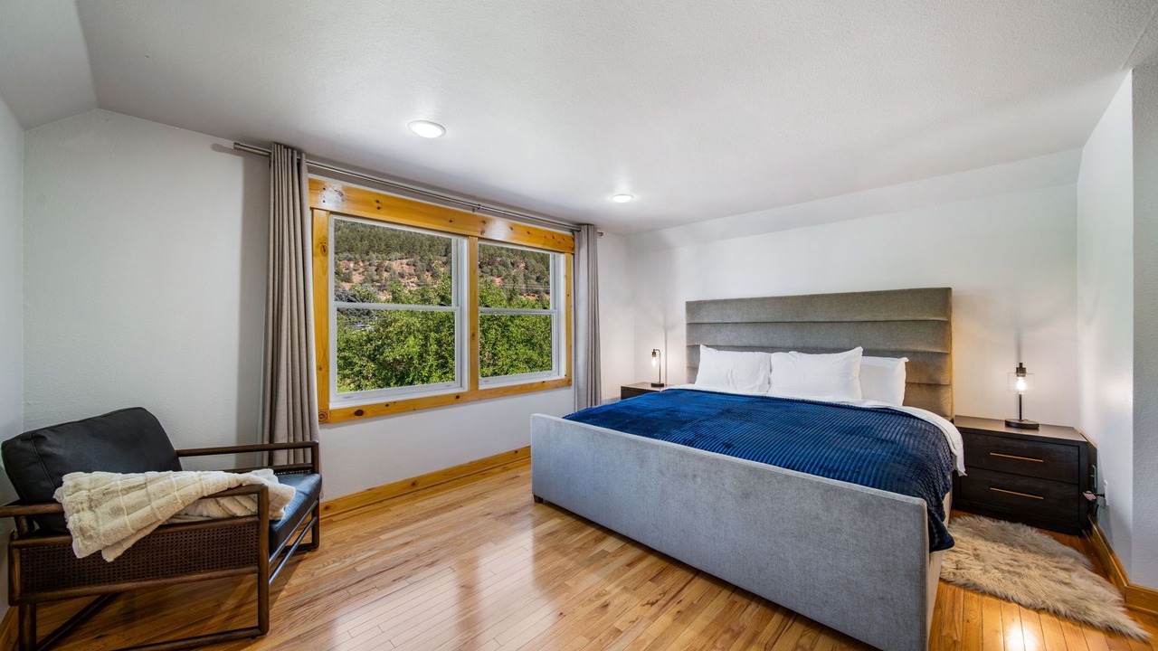 Photo of Bedroom in Hermosa