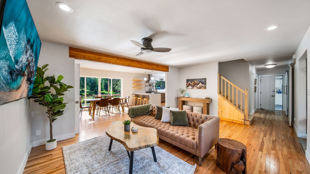 Photo of Livingroom in Hermosa